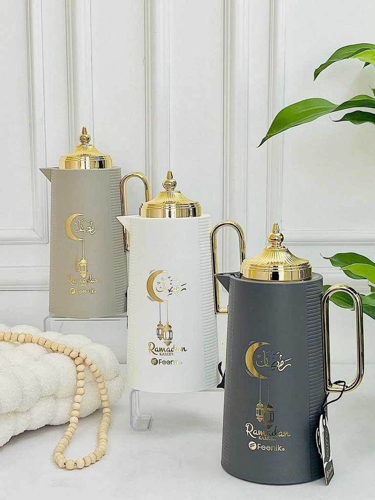 Grand Choix de Thermos Chez Nous ! Thermos Feenik 1L Idéal pour le Thé et le Café Disponibles en plusieurs Couleurs Chic pour tous les Goûts Pratiques, élégants et Parfaits pour Garder vos Boissons bien Chaudes !