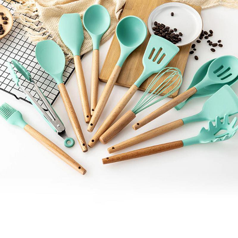 ▪︎Ensemble ustensiles de cuisine 12 pcs en silicone anti adhésifs avec manche en bois & boîte de rangement  📦 Livraison à domicile dans toute la Tunisie  👉 Le Bon coin pour le Meilleur choix